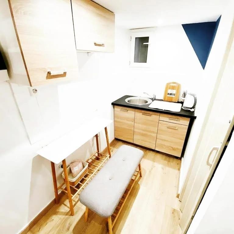 Velestinou Private Maisonette Apartment Athens Exterior photo