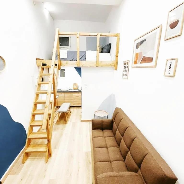 Velestinou Private Maisonette Apartment Athens Exterior photo